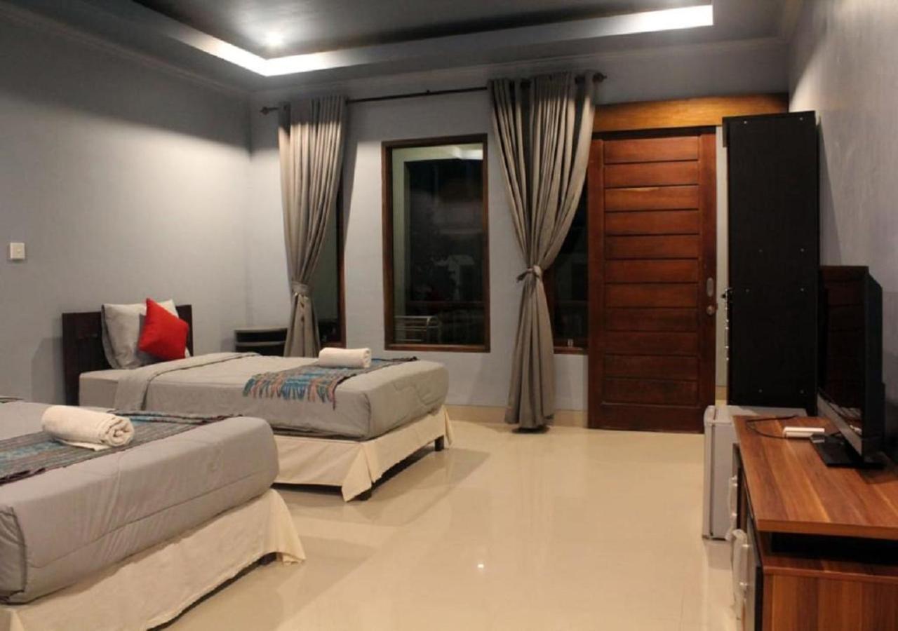 Ridho Malik Hotel Blumbang Bagian luar foto
