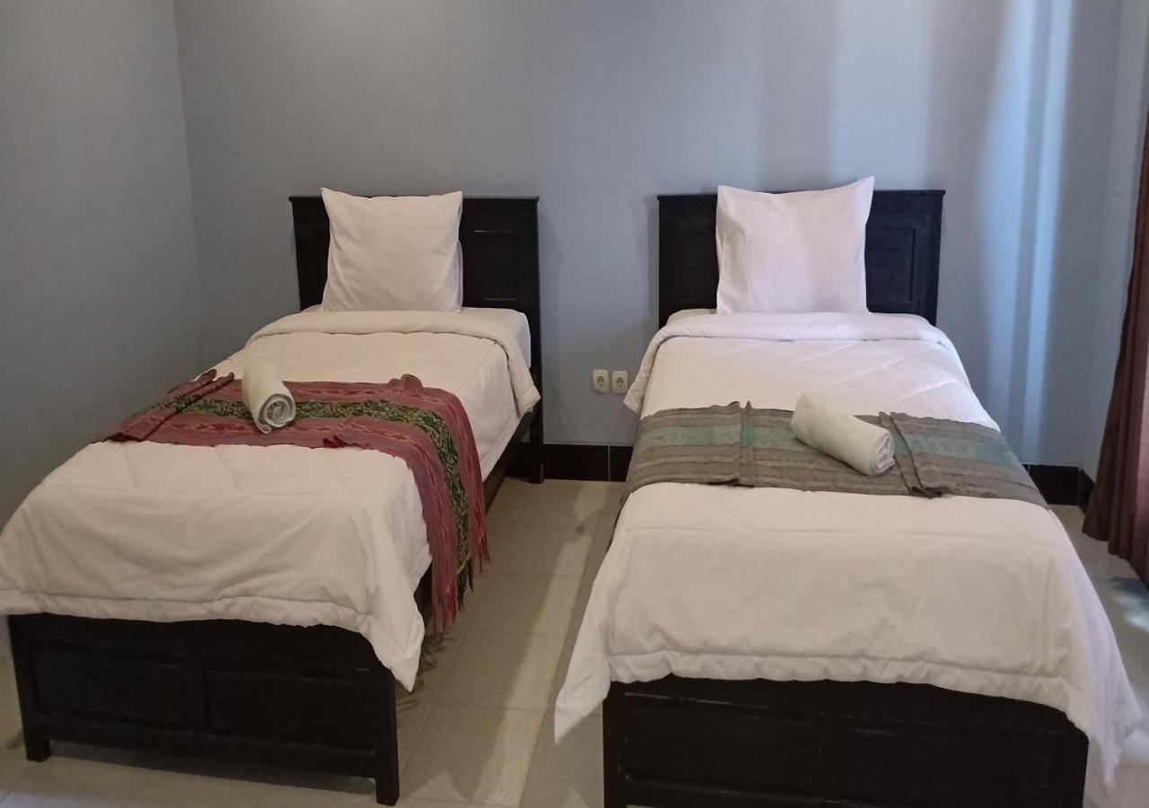 Ridho Malik Hotel Blumbang Bagian luar foto