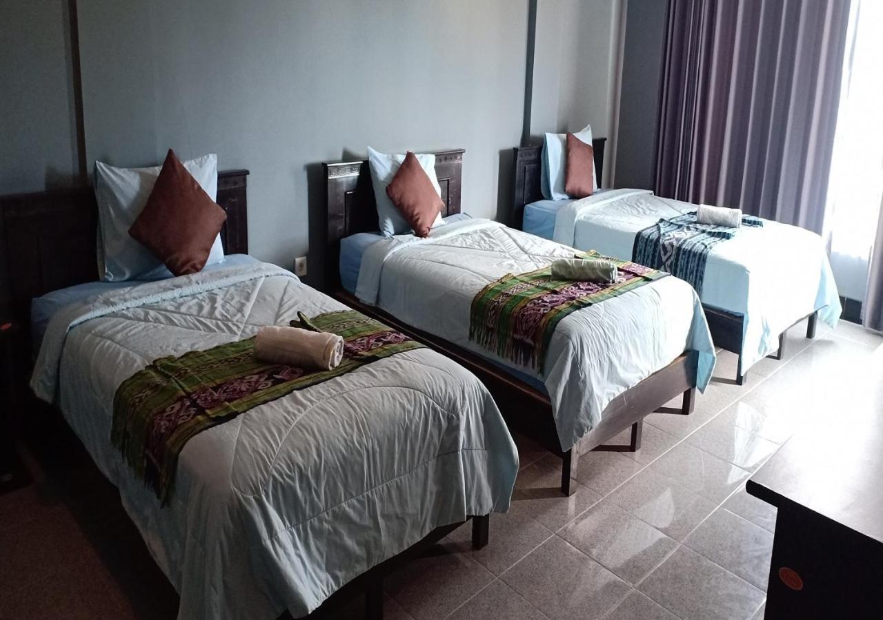 Ridho Malik Hotel Blumbang Bagian luar foto